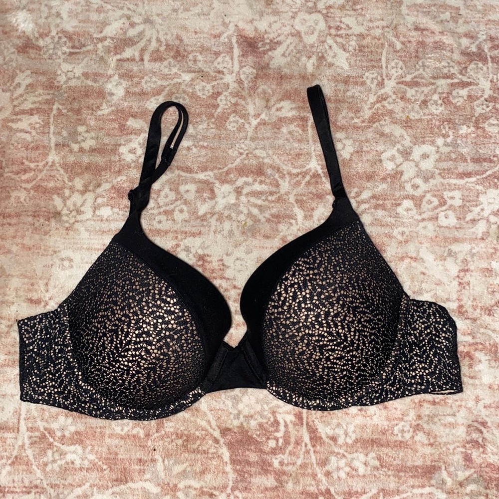 VS Bra w/ Adjustable Straps